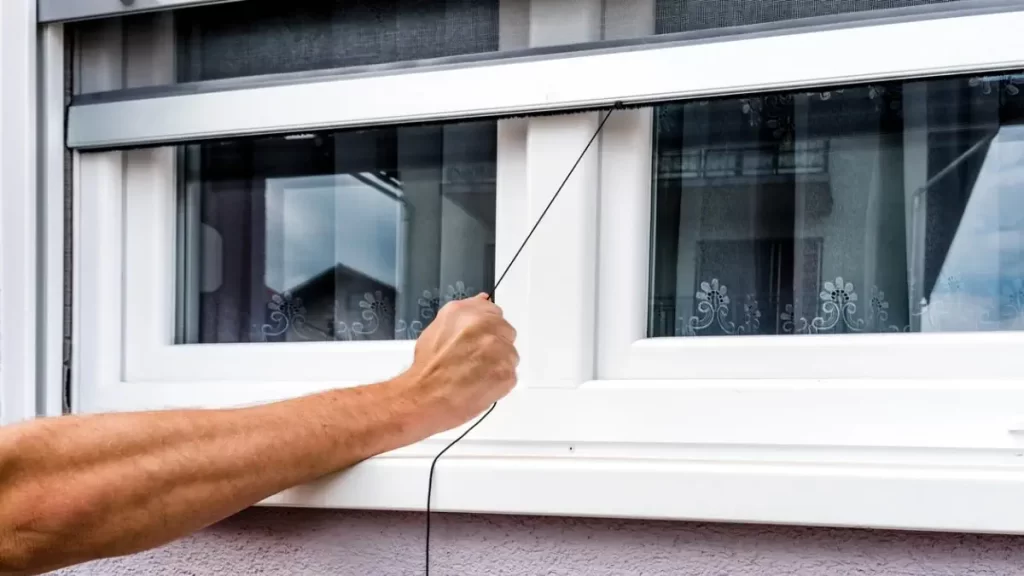 Dikey Plise Sineklik